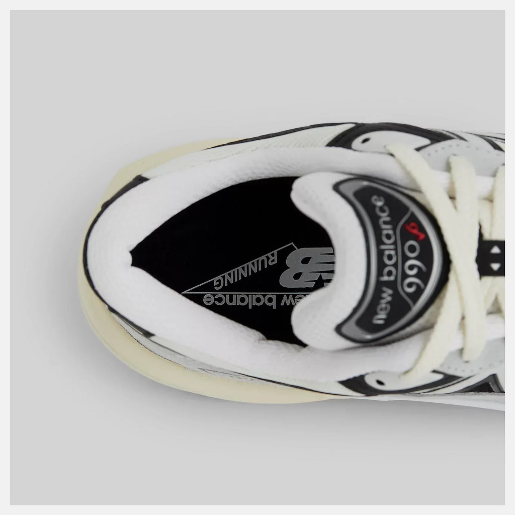 New Balance 9060 White / Black