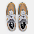 New Balance 990v6 Yellow