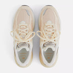 New Balance 990v6 Beige