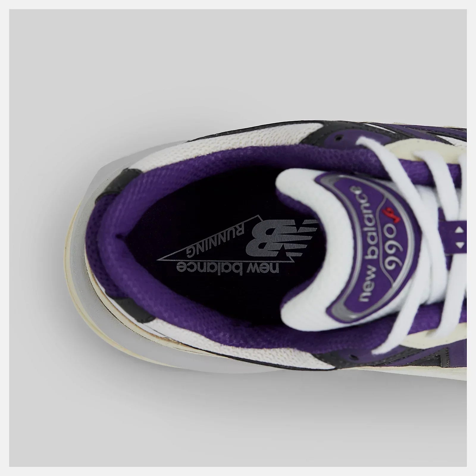 New Balance 990v6 Beige / Purple